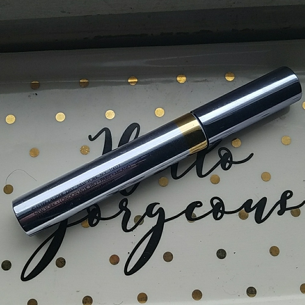 Estee black waterproof mascara